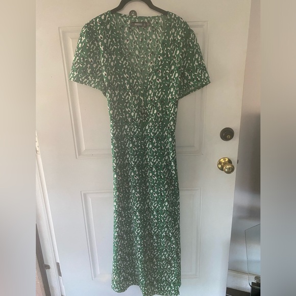 MISSGUIDED GREEN CHEETAH PRINT DRESS - Picture 2 of 10